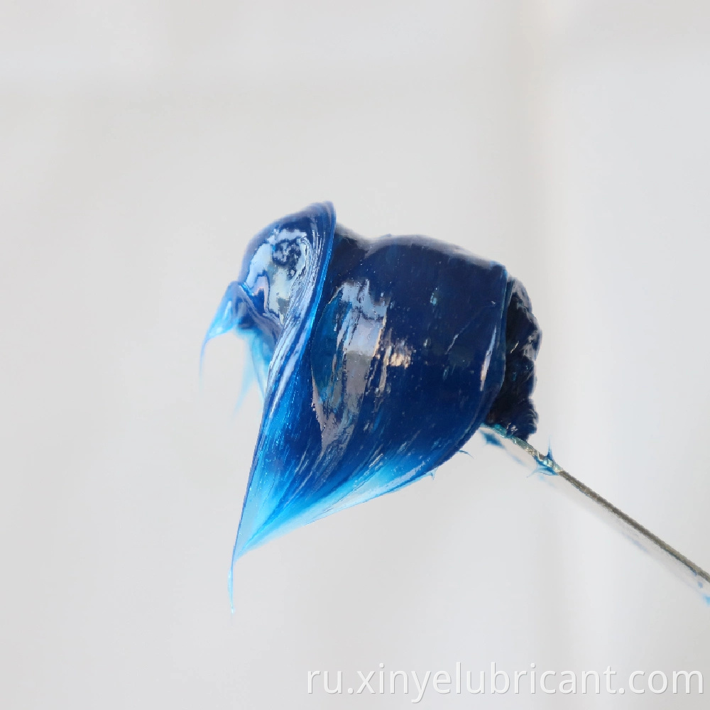 Производители производят высококачественные голубые литиевые смазки для кормушек